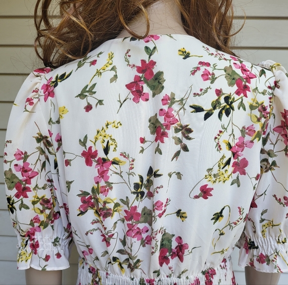 🔥SOLD🔥 🆕️🌺TAYLOR🌺 Women's Short Sleeve Floral Surplice Dress💃 - Picture 7 of 14